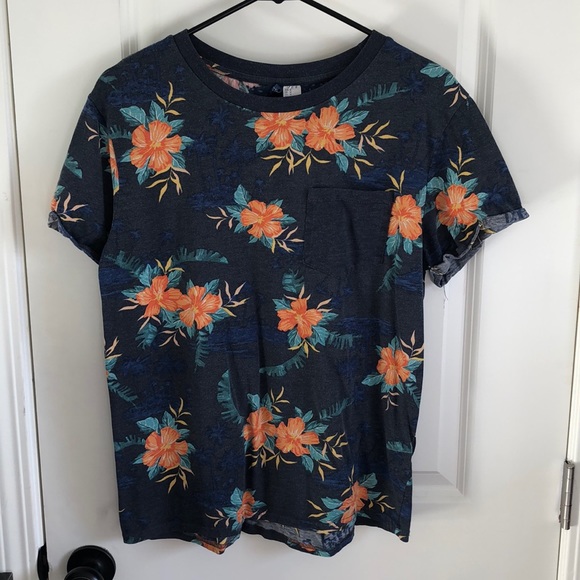 H&M Other - Floral Print T-Shirt